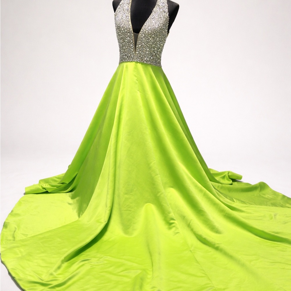 NWT Stunning & bold Lime Green Prom Dress with beaded bodice and long train.